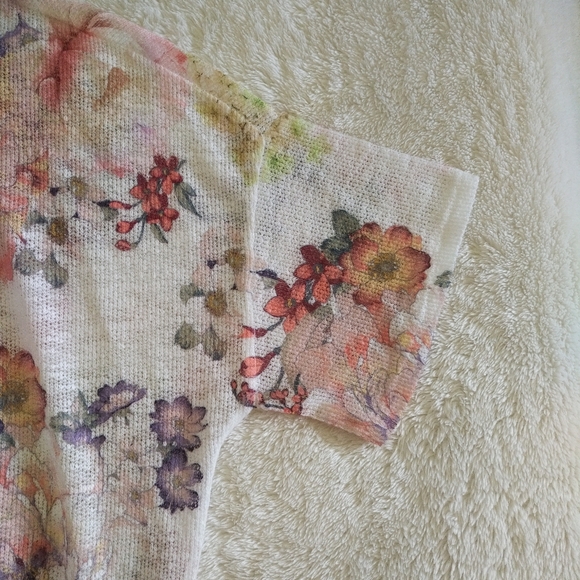 gaze Floral💐 Blouse - NWT - Picture 5 of 11